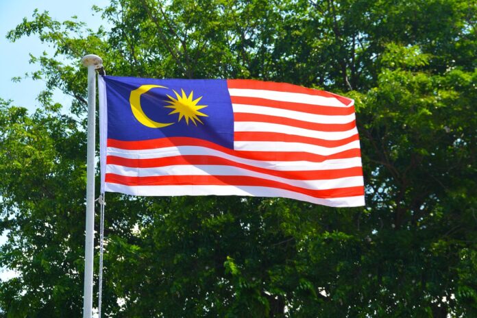 malaysian-flag-1439149_1280