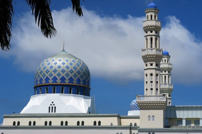mosque-1373975_1280