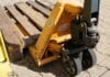 Jak naprawić nieszczelność w paleciaku hydraulicznym – sposoby